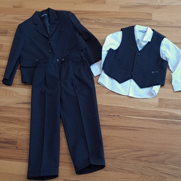 scollar Matching Sets Scolari Boys Suit Size 7 Poshmark